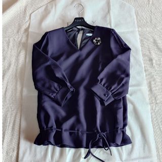 フォクシー(FOXEY)のご予約品ですフォクシーニューヨーク ミッドナイトブルーBlouse 38(シャツ/ブラウス(長袖/七分))