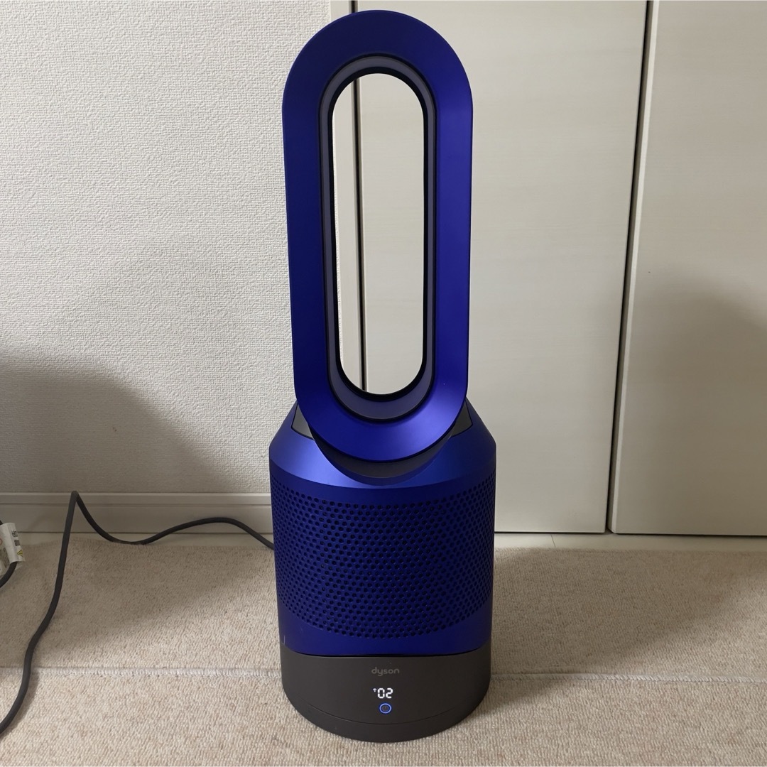 Dyson(ダイソン)のダイソン Dyson 空気清浄機能付ファンヒーター　HP03 2017年製 スマホ/家電/カメラの冷暖房/空調(ファンヒーター)の商品写真