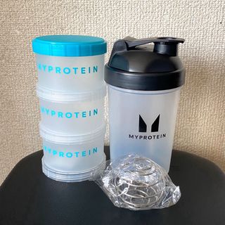 マイプロテイン(MYPROTEIN)のマイプロテイン　青ストレージボックス＆黒シェイカー 400ml(トレーニング用品)