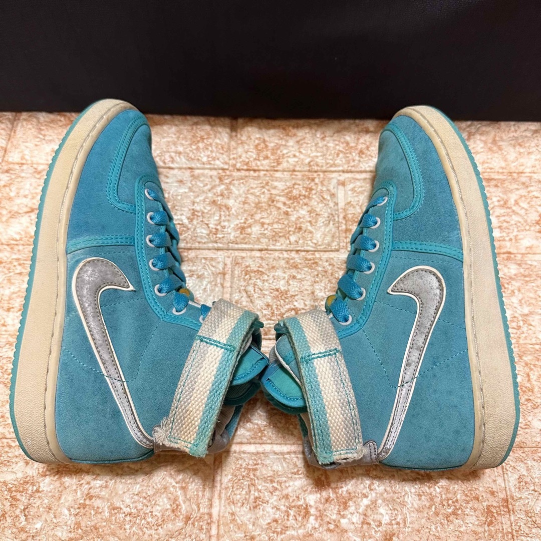 NIKE(ナイキ)のNIKE VANDAL HIGH SUPREME VNTG 24 レディースの靴/シューズ(スニーカー)の商品写真