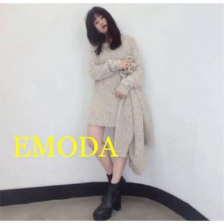 エモダ(EMODA)のEMODA ニットワンピ＆カーディガン セット アイボリー ミニワンピ 半額以下(ミニワンピース)