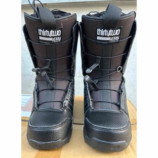 THIRTYTWO - thirtytwo FAST TRACK スノーボードブーツ 24cmの THIRTYTWO - thirtytwo FAST TRACK スノーボードブーツ 24cmの
