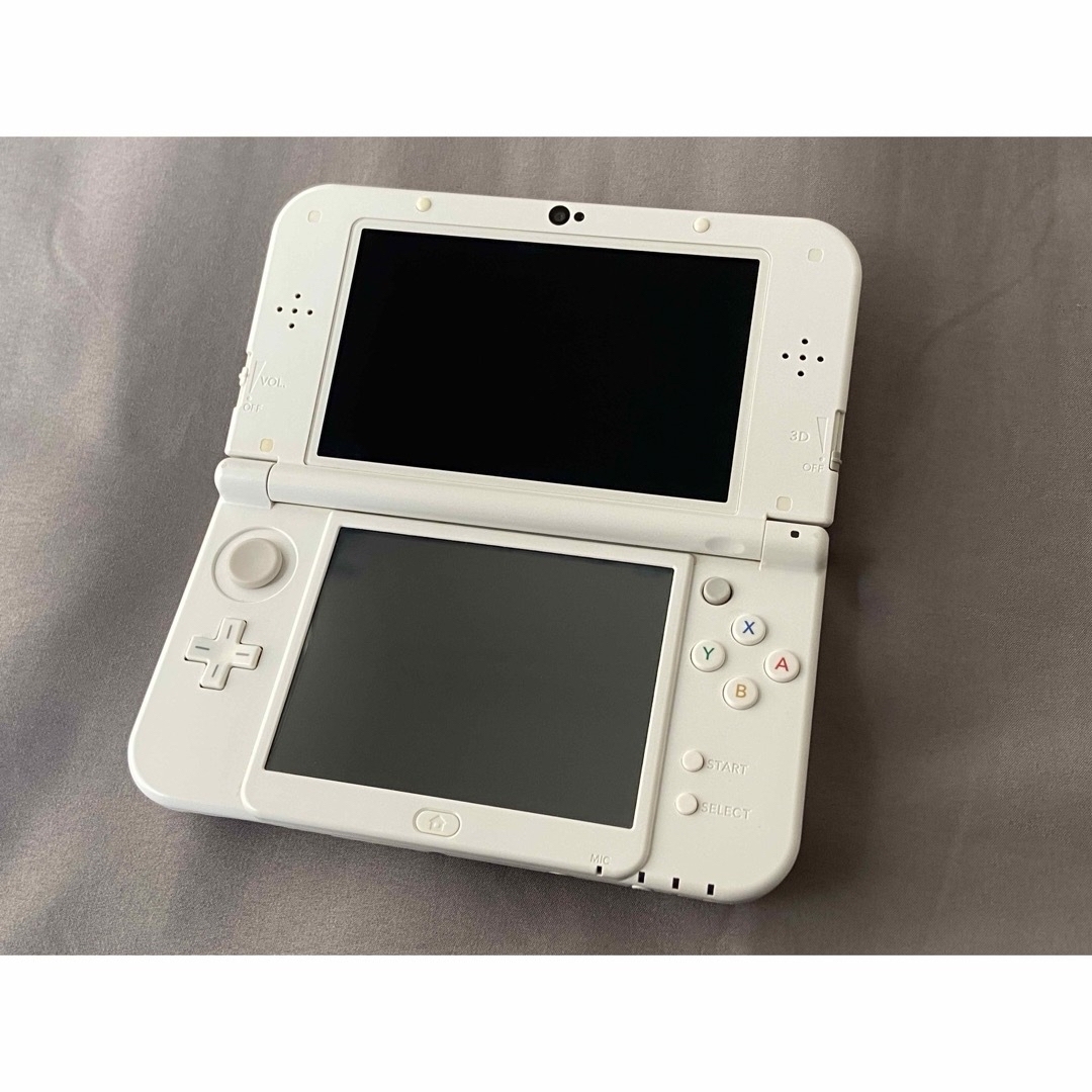 ニンテンドー3DS(ニンテンドー3DS)のNew Nintendo 3DS LL パールホワイト【IPS液晶】 エンタメ/ホビーのゲームソフト/ゲーム機本体(携帯用ゲーム機本体)の商品写真