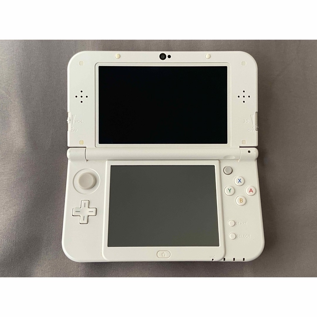 ニンテンドー3DS(ニンテンドー3DS)のNew Nintendo 3DS LL パールホワイト【IPS液晶】 エンタメ/ホビーのゲームソフト/ゲーム機本体(携帯用ゲーム機本体)の商品写真