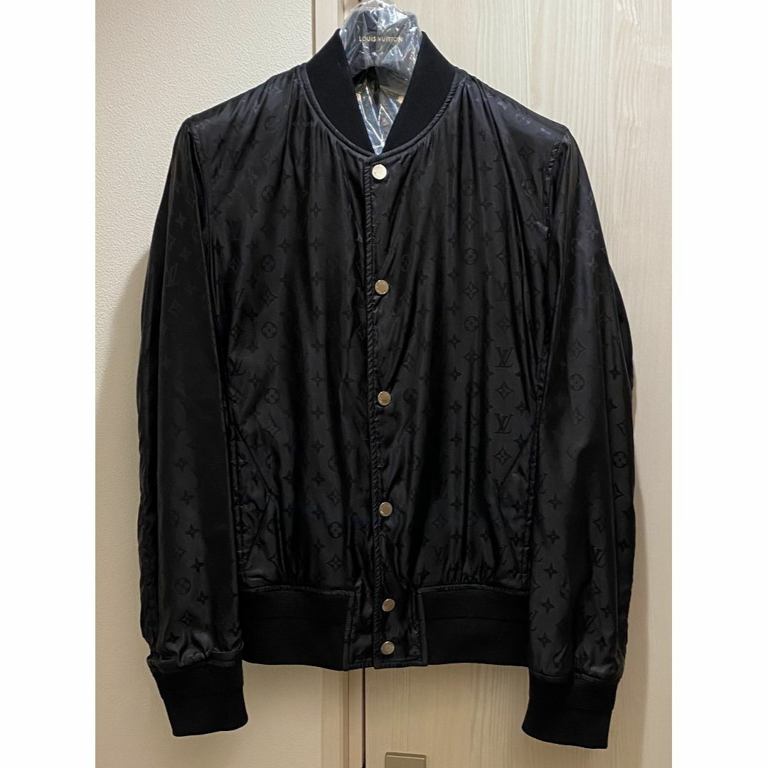 LOUIS VUITTON - LOUIS VUITTON モノグラム リバーシブル レザーブルゾン 44