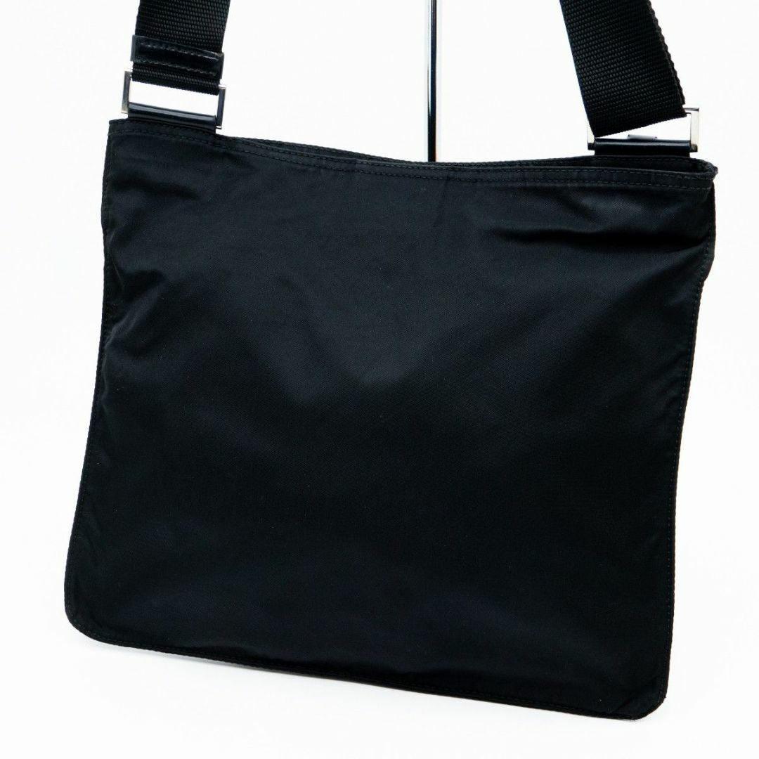 PRADA - ☆美品☆ プラダ ショルダーバッグ ブラック 三角ロゴ PRADA - ☆美品☆ プラダ ショルダーバッグ ブラック 三角ロゴ