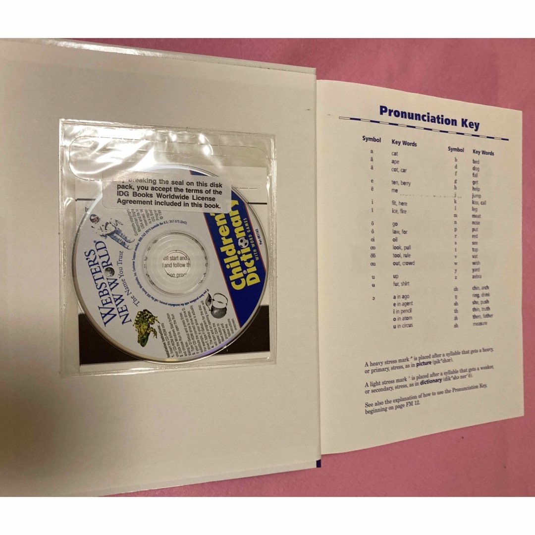 dictionary(ディクショナリー)のChildren’s Dictionary with CD-ROM エンタメ/ホビーの本(洋書)の商品写真