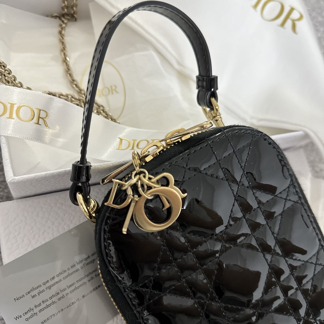 Christian Dior(クリスチャンディオール)のディオール　ladydior フォンフォルダー レディースのバッグ(ハンドバッグ)の商品写真