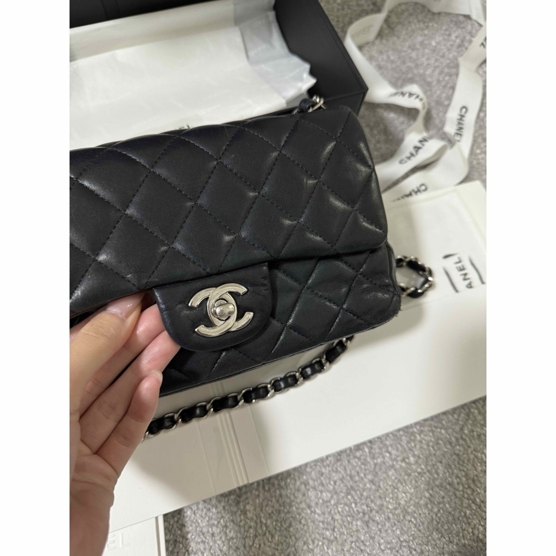 CHANEL(シャネル)のシャネル　ミニマトラッセ レディースのバッグ(ショルダーバッグ)の商品写真