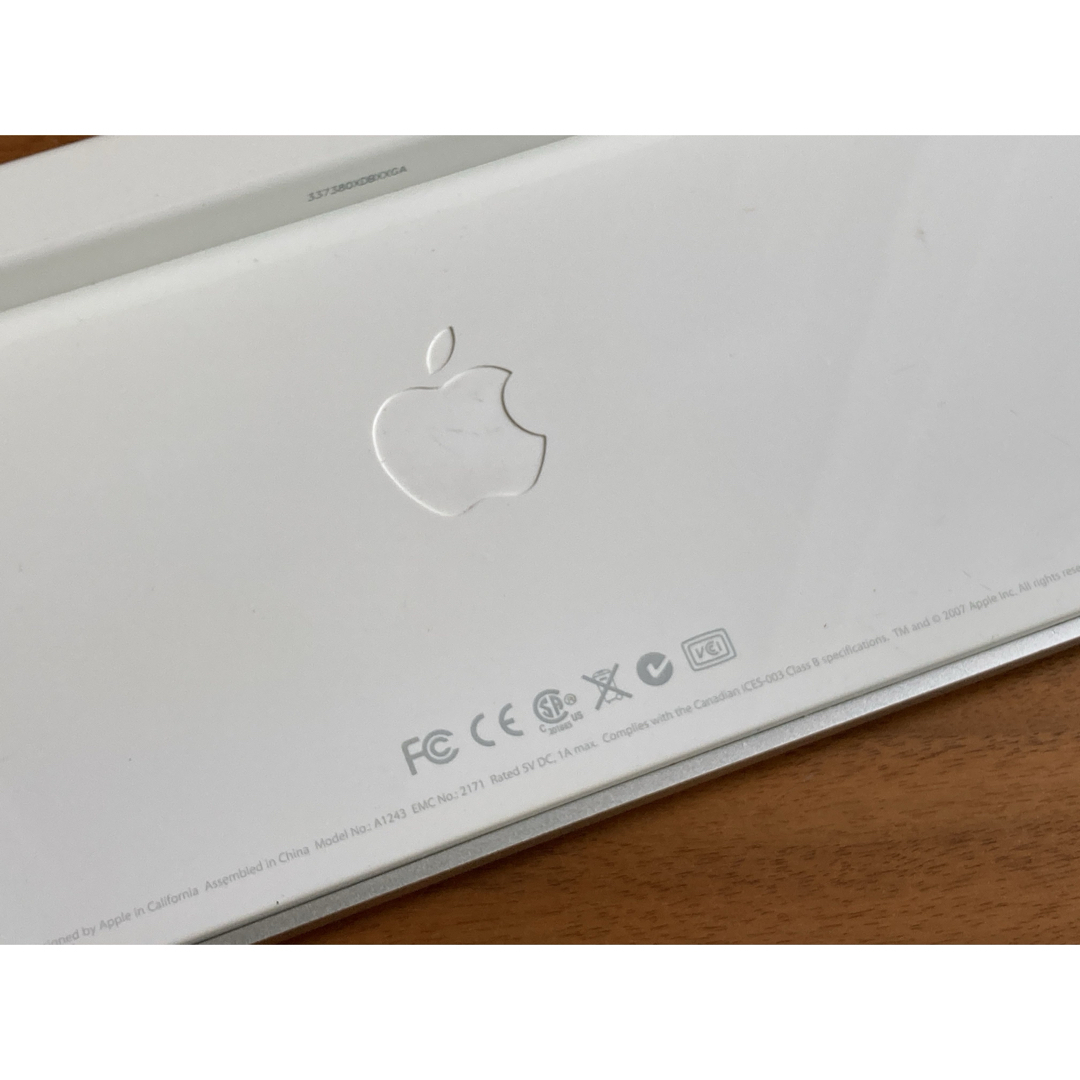 MAC Apple アップル 純正 有線 キーボード 英語配列 テンキー MAC Apple アップル 純正 有線 キーボード 英語配列 テンキー