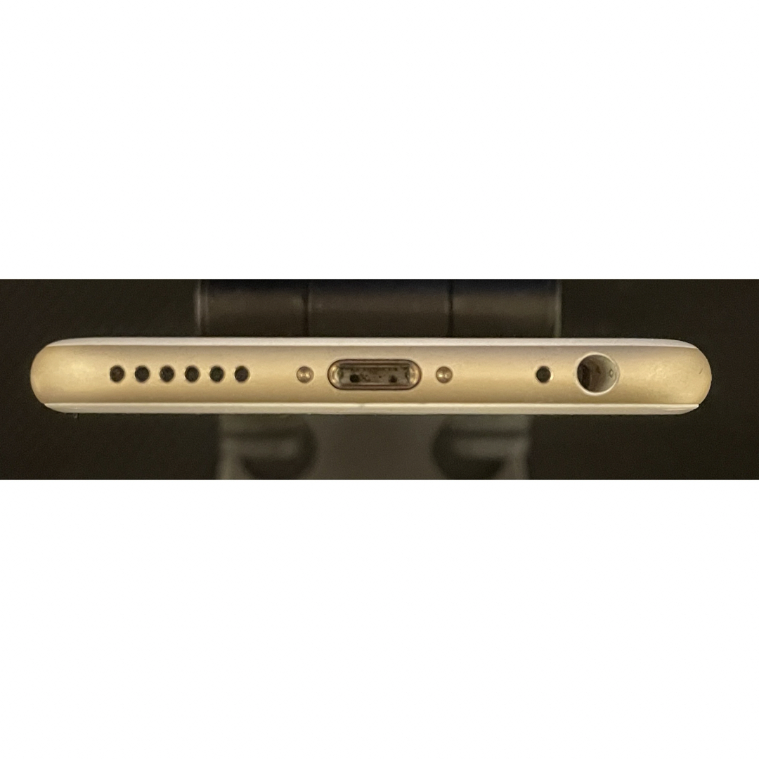 iPhone(アイフォーン)のiPhone 6s 32GB ゴールド SIMフリー スマホ/家電/カメラのスマートフォン/携帯電話(スマートフォン本体)の商品写真