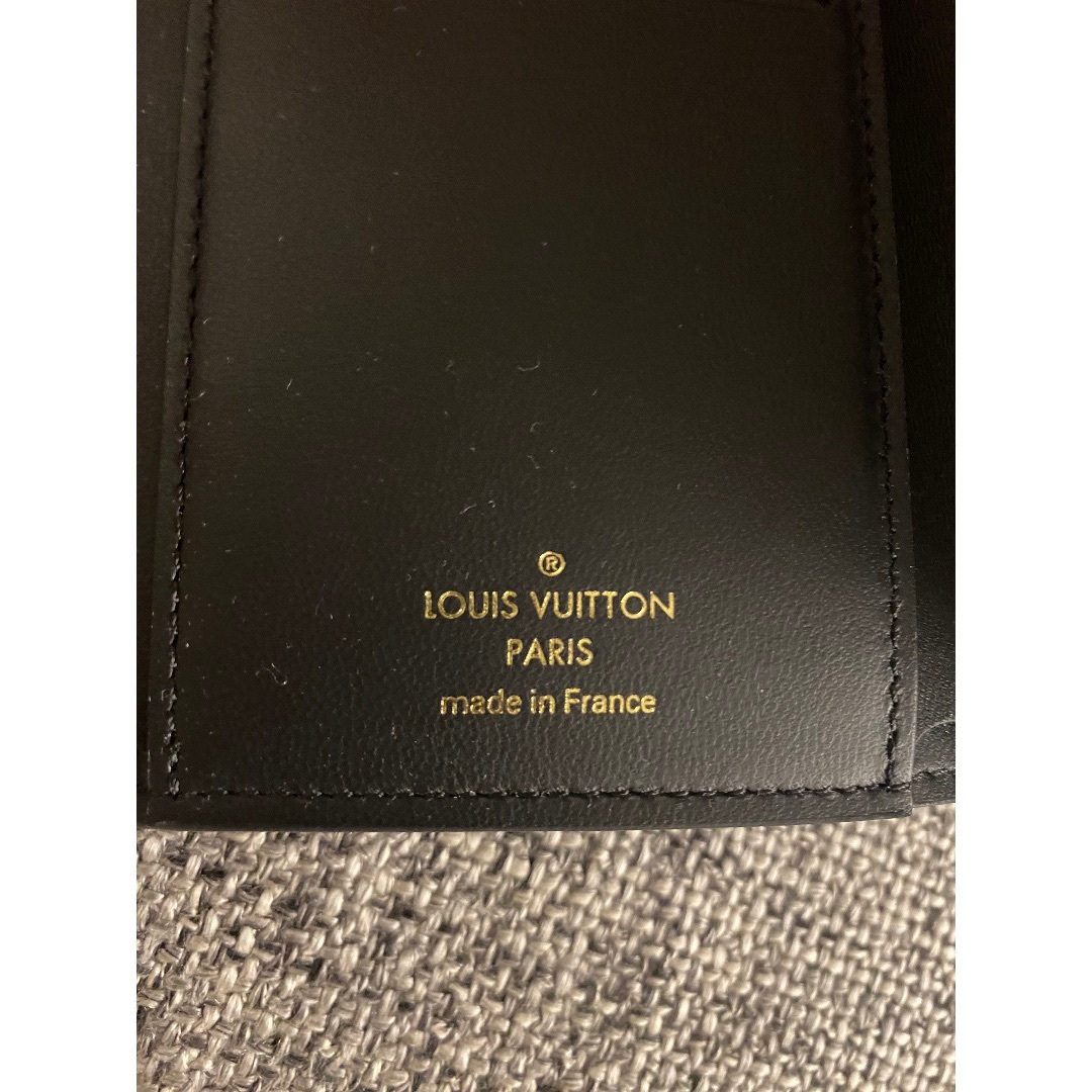 LOUIS VUITTON(ルイヴィトン)の新品・未使用　ポルトフォイユ・カプシーヌ　コンパクト　ノワール レディースのファッション小物(財布)の商品写真