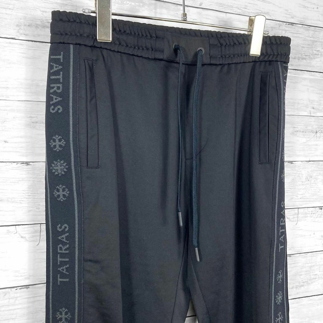 TATRAS(タトラス)のタトラス トムス サイドライントラックパンツ ジョガーパンツ 3サイズ メンズのパンツ(その他)の商品写真