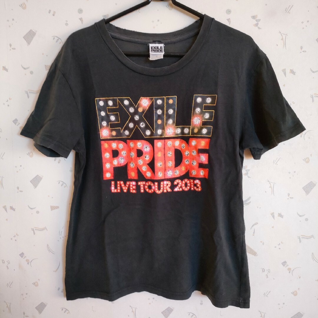 EXILE(エグザイル)のEXILE PRIDE 2013 ツアーTシャツ 黒ティシャツ レディース Sサ エンタメ/ホビーのタレントグッズ(ミュージシャン)の商品写真