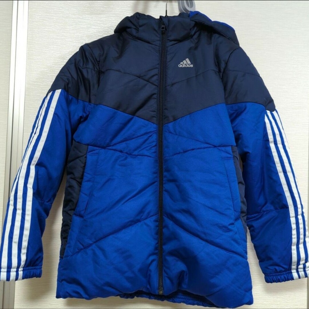 adidas(アディダス)のnina様専用ですadidasアディダスジャンパーアウター160cm キッズ/ベビー/マタニティのキッズ服男の子用(90cm~)(ジャケット/上着)の商品写真