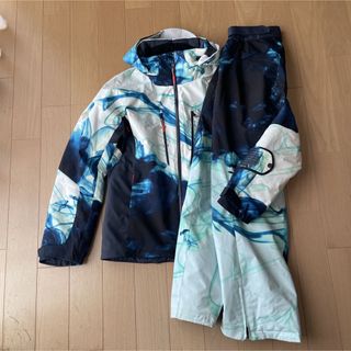 DESCENTE - デサント　スキーウェア　デモモデル　サイズM 中古