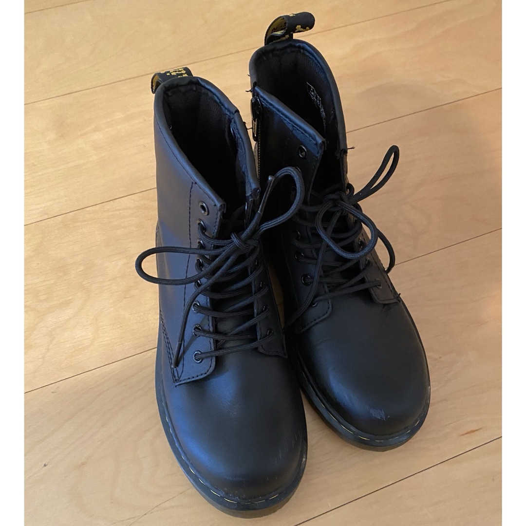 Dr.Martens(ドクターマーチン)のドクターマーチン　キッズ　編み上げブーツ　21センチ キッズ/ベビー/マタニティのキッズ靴/シューズ(15cm~)(ブーツ)の商品写真