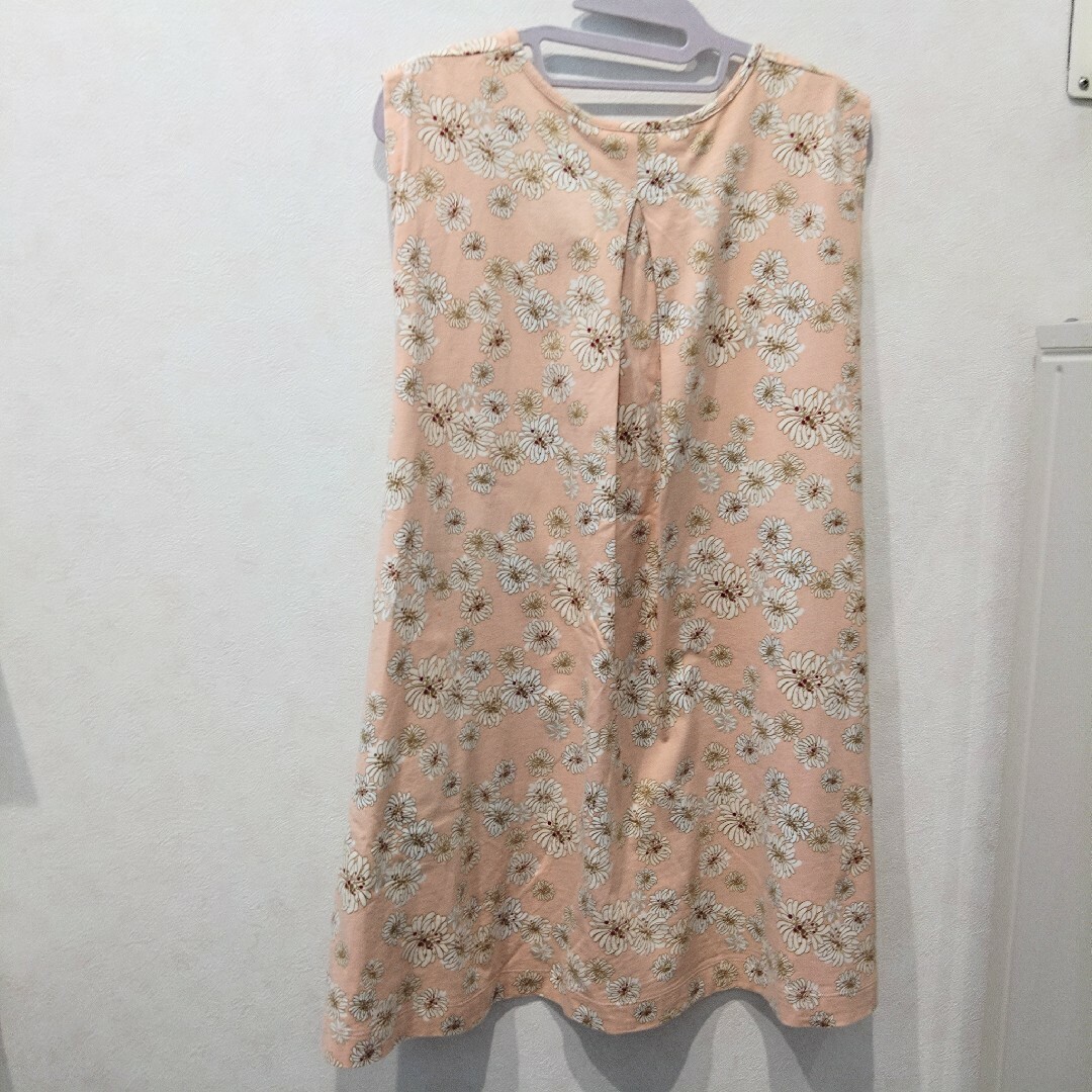 UNIQLO(ユニクロ)の【140cm女の子】UNIQLOポール&ジョー　花がらワンピース　綿100% キッズ/ベビー/マタニティのキッズ服女の子用(90cm~)(ワンピース)の商品写真