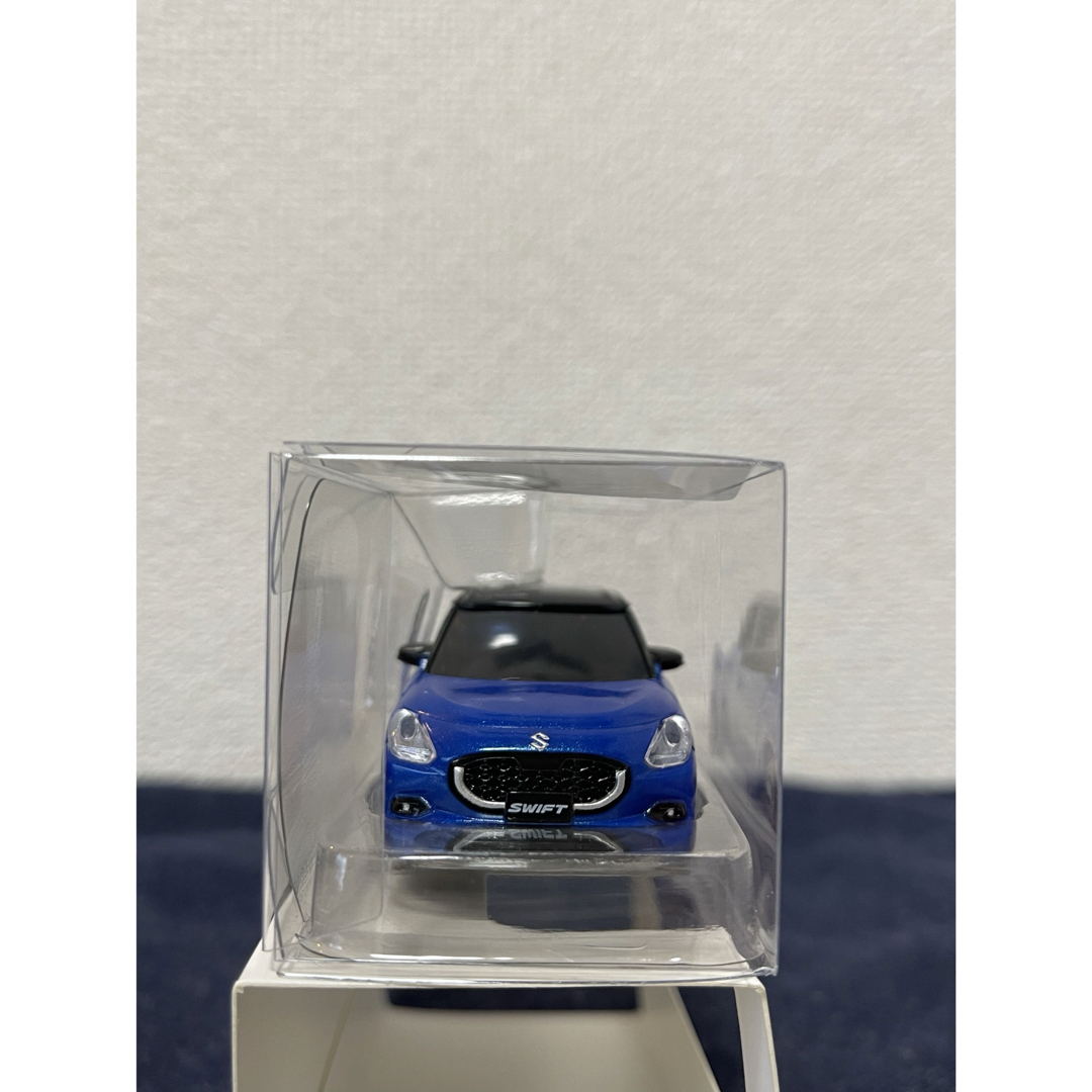 スズキ(スズキ)の未開封 非売品.*･ﾟスイフト ミニカー エンタメ/ホビーのおもちゃ/ぬいぐるみ(ミニカー)の商品写真