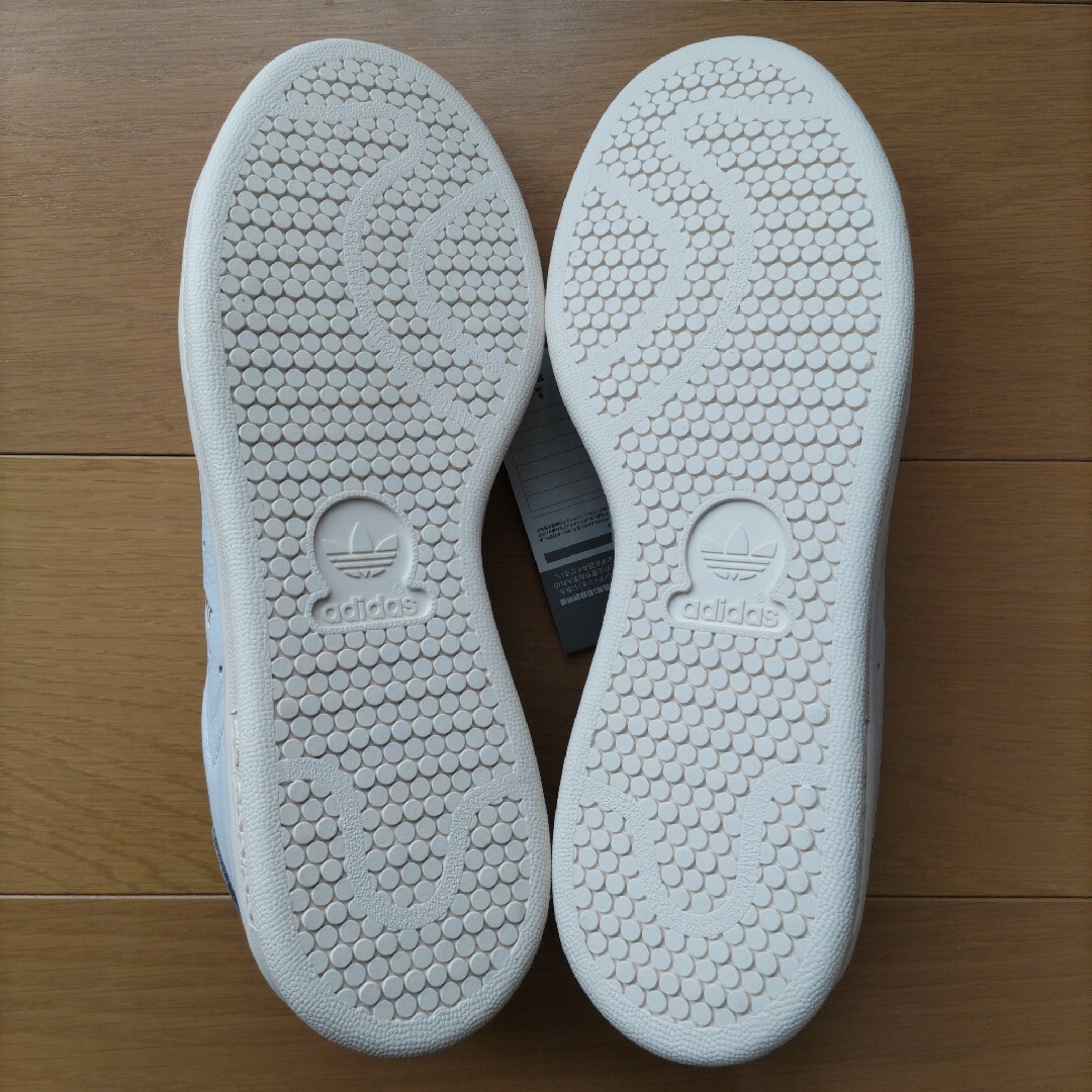 adidas(アディダス)の未使用♡24.5㎝♡本革♡クリアグラナイ♡スタンスミス♡アディダス レディースの靴/シューズ(スニーカー)の商品写真