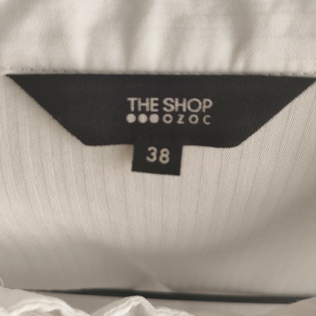 OZOC(オゾック)のOZOC スタンドカラーシャツ　7分袖　ホワイト　白 レディースのトップス(シャツ/ブラウス(長袖/七分))の商品写真