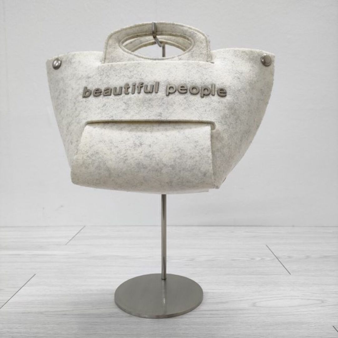 beautiful people(ビューティフルピープル)のbeautiful people recycled felt assemble bag フェルト 定価33000円 ミニバッグ ハンドバッグ アイボリー レディース ビューティフルピープル【中古】4-0116T◎ レディースのバッグ(ハンドバッグ)の商品写真