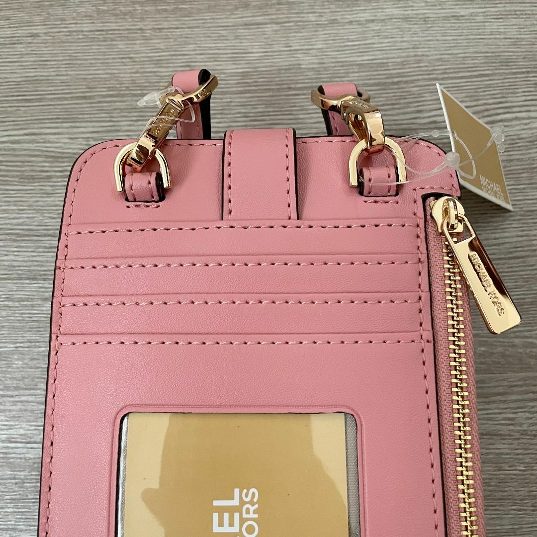 Michael Kors(マイケルコース)の【新品】マイケルコース スマホ ショルダー ミニ バッグ ポーチ ピンク レディースのバッグ(ショルダーバッグ)の商品写真