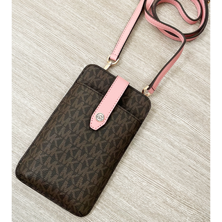 マイケルコース(Michael Kors)のマイケルコース スマホ ショルダー ミニ バッグ モノグラム ブラウン ピンク(ショルダーバッグ)