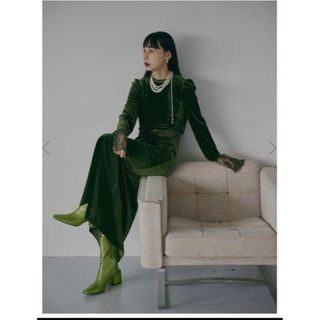 アメリヴィンテージ(Ameri VINTAGE)のUND VELOUR HOLE LACE DRESS(ロングワンピース/マキシワンピース)