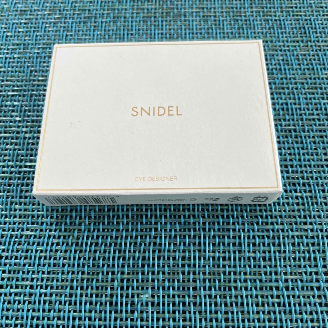 SNIDEL(スナイデル)のスナイデルアイデザイナー05Independent コスメ/美容のベースメイク/化粧品(アイシャドウ)の商品写真