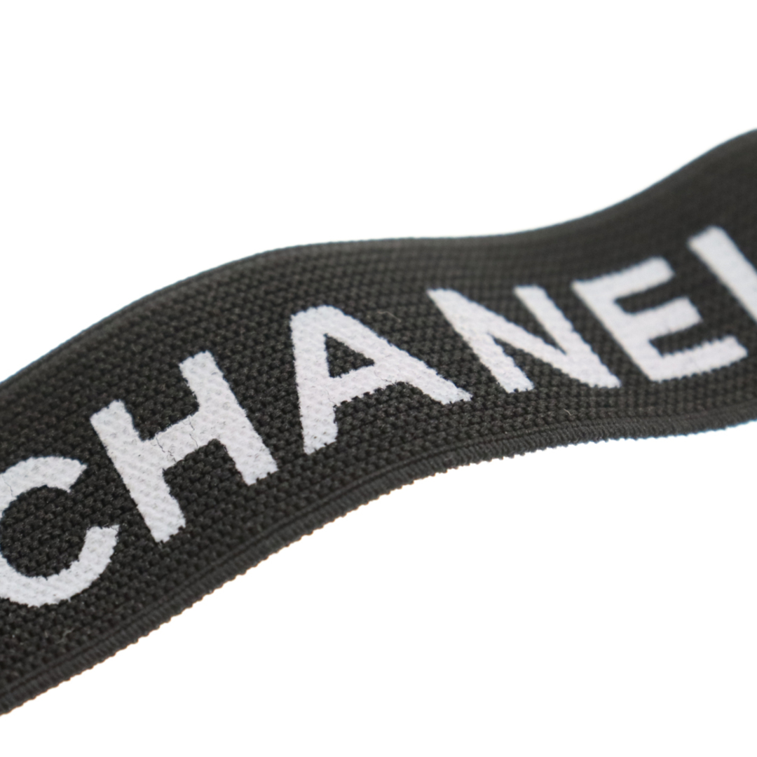 CHANEL(シャネル)のCHANEL シャネル ブランドロゴ アームバンド ゴールド/ブラック レディース レディースのアクセサリー(その他)の商品写真