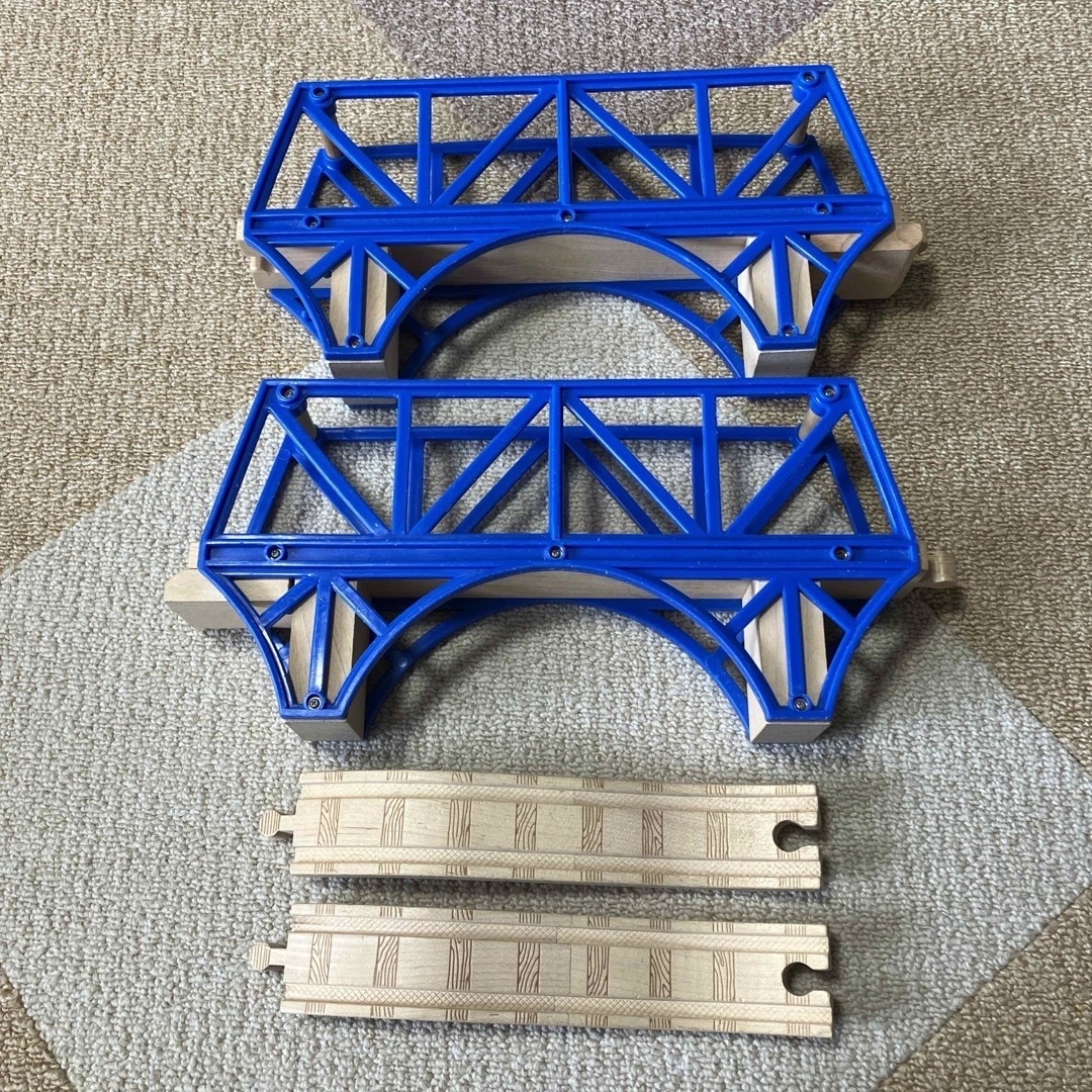 moko様専用木製トーマス ソドーベイブリッジ エンタメ/ホビーのおもちゃ/ぬいぐるみ(鉄道模型)の商品写真