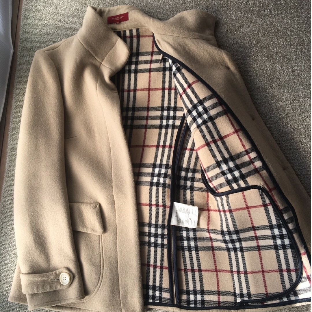 BURBERRY(バーバリー)のBURBERRY　バーバリーロンドン　ジャケット　希少　ビンテージ レディースのジャケット/アウター(ピーコート)の商品写真