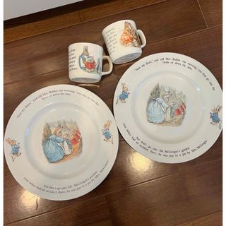 ウェッジウッド(WEDGWOOD)の再値下げ　WEDGWOOD ピーターラビット　お皿　マグ(食器)