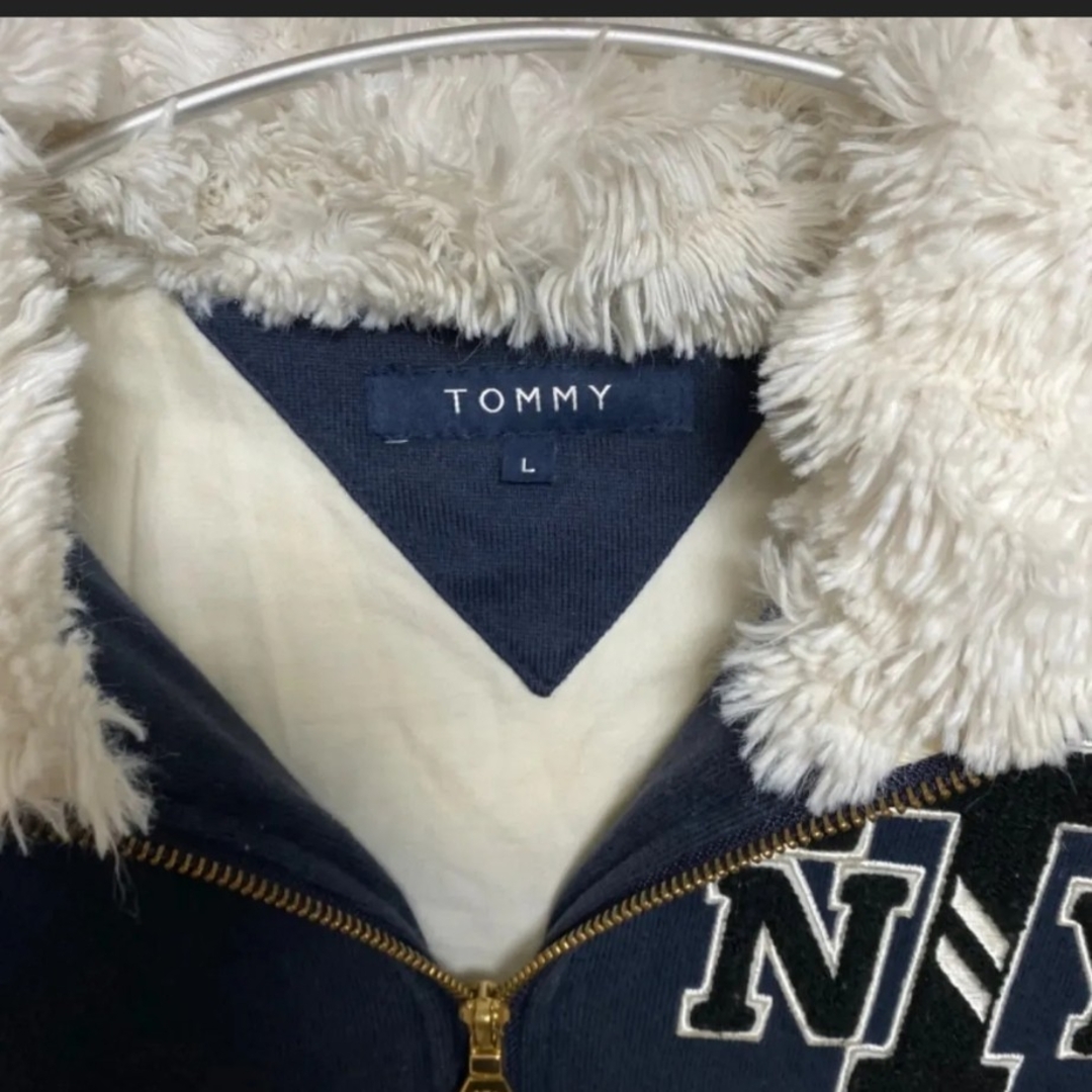 TOMMY(トミー)の古着 US【TOMMY】トミー　メンズ　ダウン　ボアアウター　ワッペン　オシャレ メンズのジャケット/アウター(ブルゾン)の商品写真