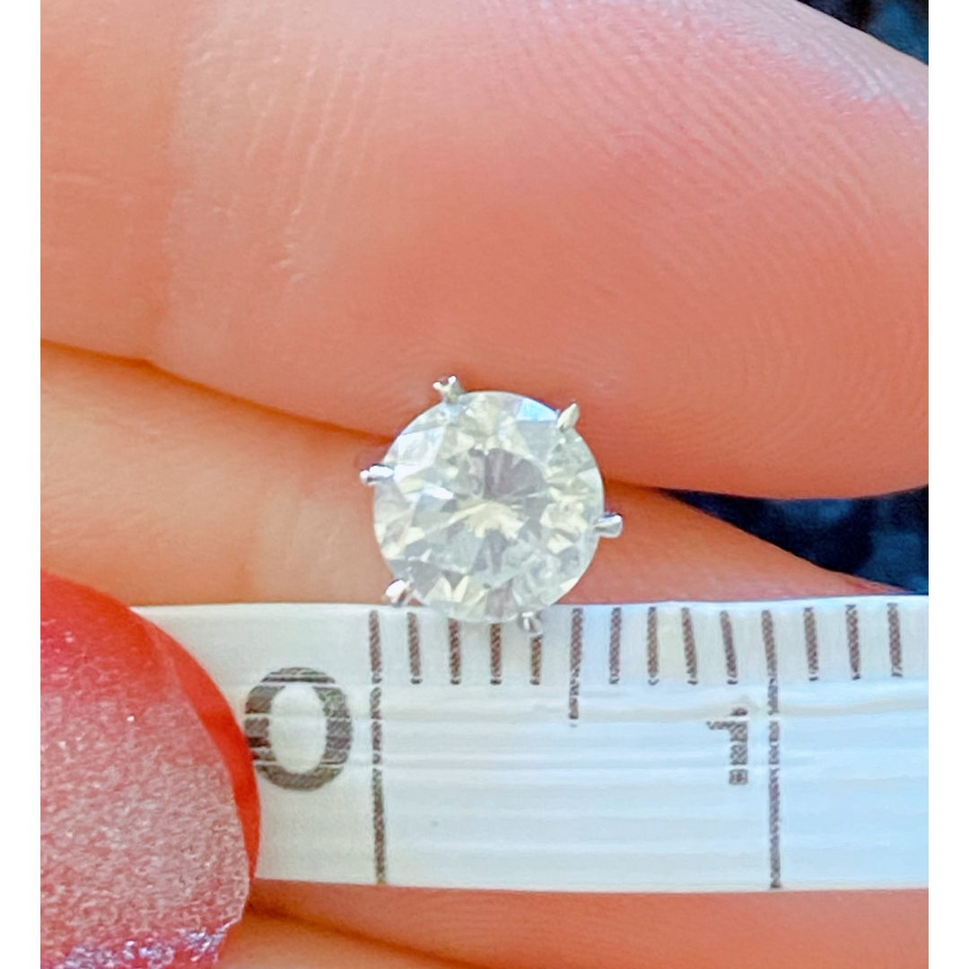 大粒天然ダイヤモンドピアス片側のみ　K18ダイヤ一粒ダイヤモンド0.773ct レディースのアクセサリー(ピアス)の商品写真