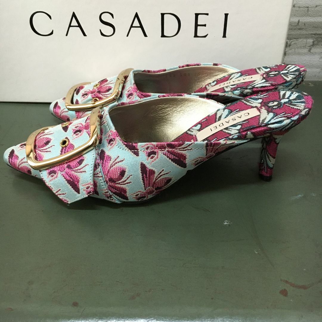 BARNEYS NEW YORK(バーニーズニューヨーク)のイタリア製　CASADEI　カサディ　靴　USED　10649 レディースの靴/シューズ(ミュール)の商品写真