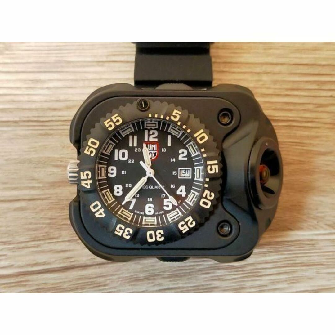 アクセサリールミノックス　LUMINOX　シュアファイア　SUREFIRE　2211