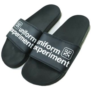 ユニフォームエクスペリメント(uniform experiment)のuniform experiment x FRAGMENT DESIGN ユニフォームエクスペリメント フラグメントデザイン 19SS 別注 SHOWER SLIDES シャワーサンダル UE-190122 US9(27cm) NAVY シューズ【中古】【uniform experiment × FRAGMENT DESIGN】(サンダル)