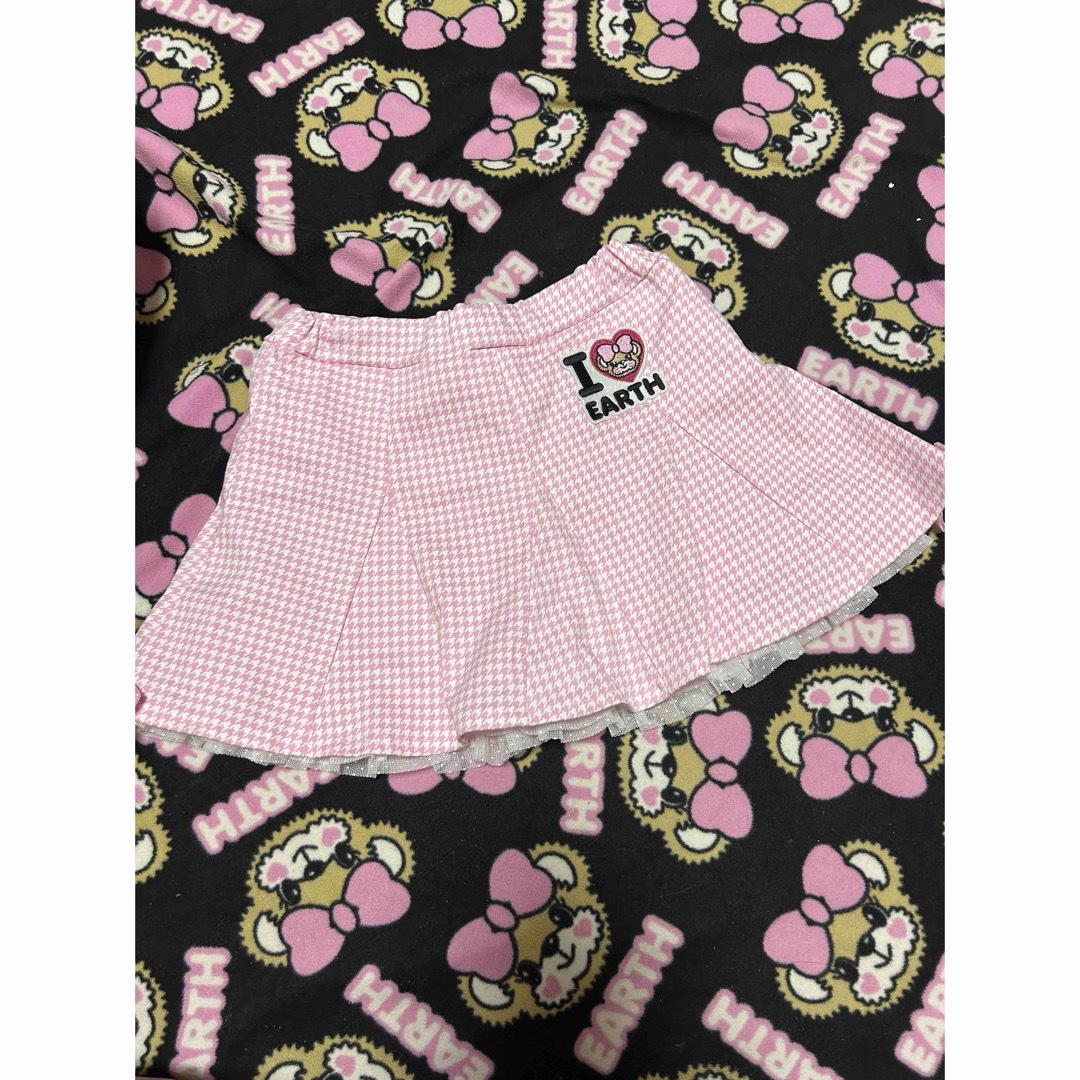 EARTHMAGIC(アースマジック)の千鳥スカート💓140size キッズ/ベビー/マタニティのキッズ服女の子用(90cm~)(スカート)の商品写真