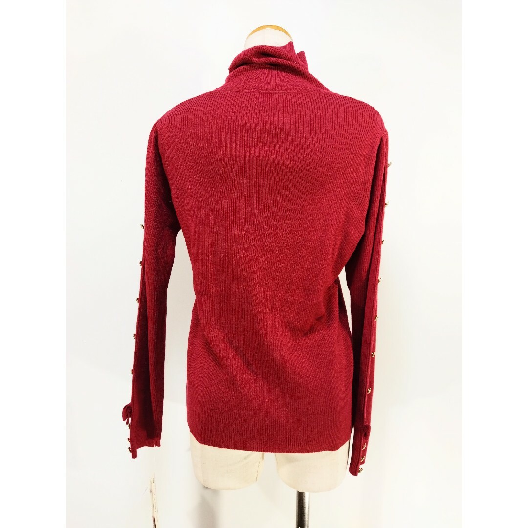 ♥♣新品未使用！Super beauty袖リボン金ボタン装飾セーター（赤） レディースのトップス(ニット/セーター)の商品写真