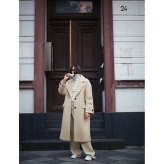 ZARA(ロングコート ・ ホワイト/白色系)のフリマアイテム一覧 ZARA(ロングコート ・ ホワイト/白色系)のフリマアイテム一覧