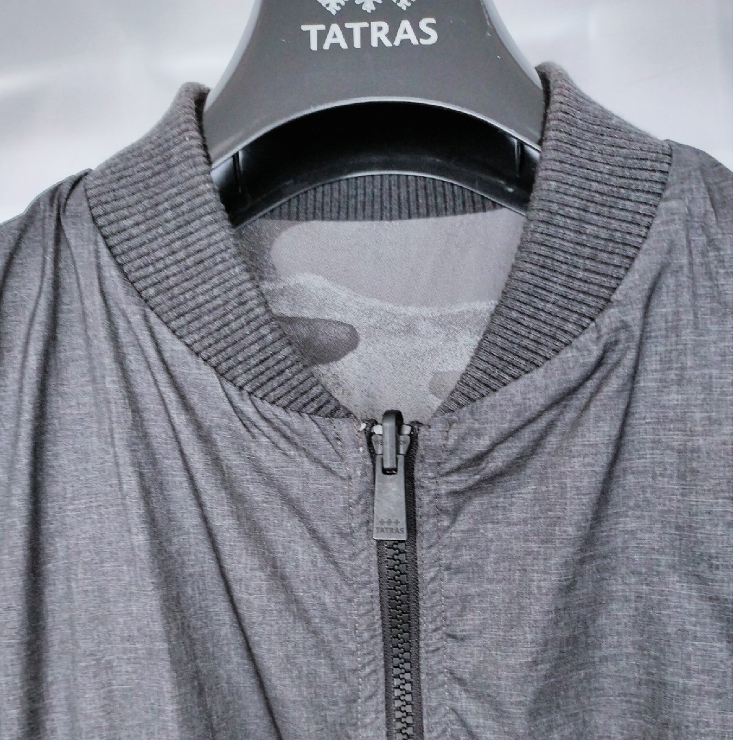 TATRAS(タトラス)のTATRAS リバーシブル MA-1 ブルゾン レディースのジャケット/アウター(ブルゾン)の商品写真