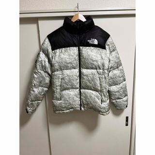 Supreme(ダウンジャケット ・ ホワイト/白色系)のフリマ Supreme(ダウンジャケット ・ ホワイト/白色系)のフリマ