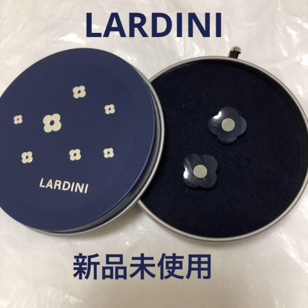 LARDINI(ラルディーニ)のLARDINI ラルディーニ ブートニエール カフス 白蝶貝 メンズのファッション小物(カフリンクス)の商品写真