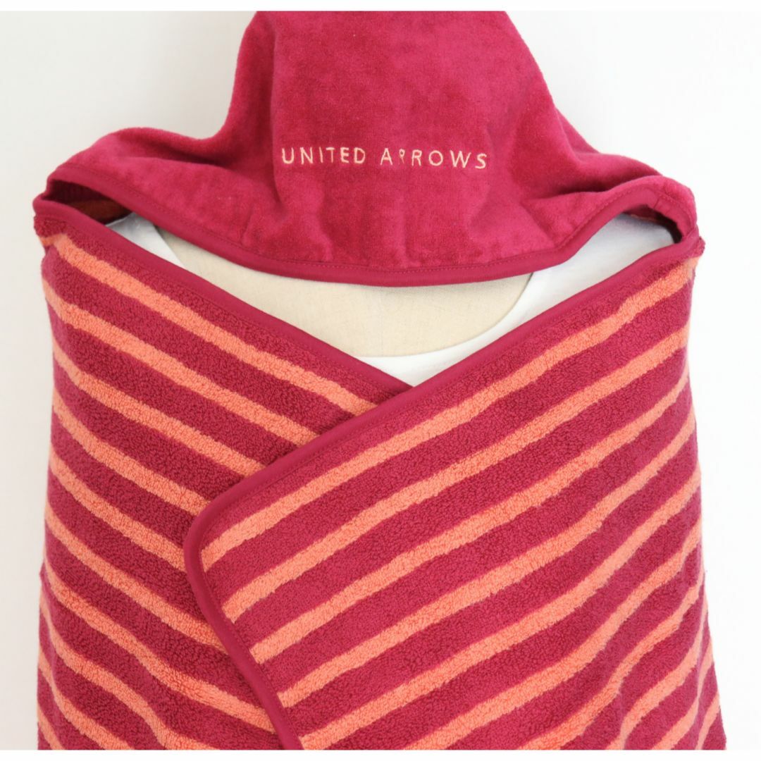 UNITED ARROWS(ユナイテッドアローズ)の新品【ユナイテッドアローズ】子供から大人まで フード付き バスタオル インテリア/住まい/日用品の日用品/生活雑貨/旅行(タオル/バス用品)の商品写真