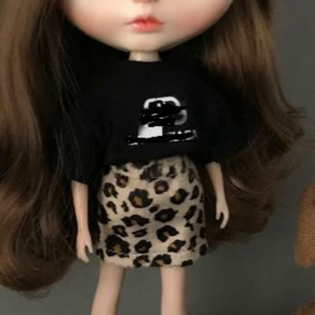 ブライスオビツドールハウス人形ぬいぐるみ用ミニチュアTシャツ+スカート２点セット ハンドメイドのぬいぐるみ/人形(その他)の商品写真