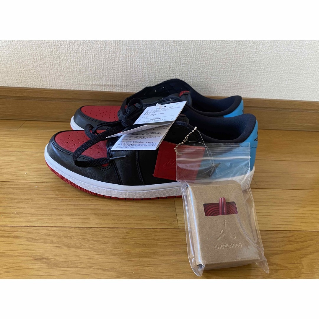 NIKE(ナイキ)のNike Air Jordan 1 Retro Low OG NC to Chi レディースの靴/シューズ(スニーカー)の商品写真