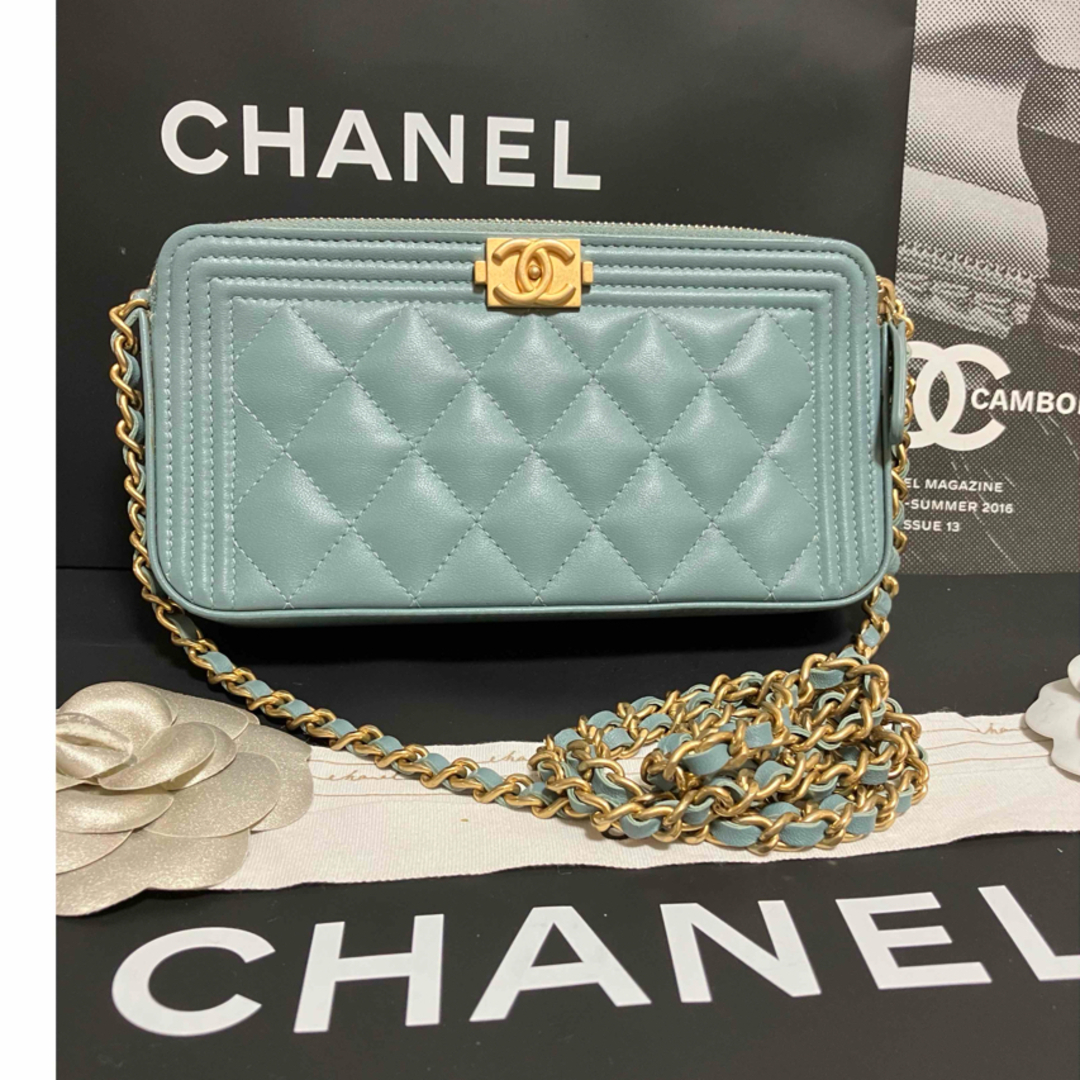 CHANEL(シャネル)の専用♡超美品★ シャネル マトラッセ ボーイシャネル チェーンウォレット 正規品 レディースのバッグ(ショルダーバッグ)の商品写真