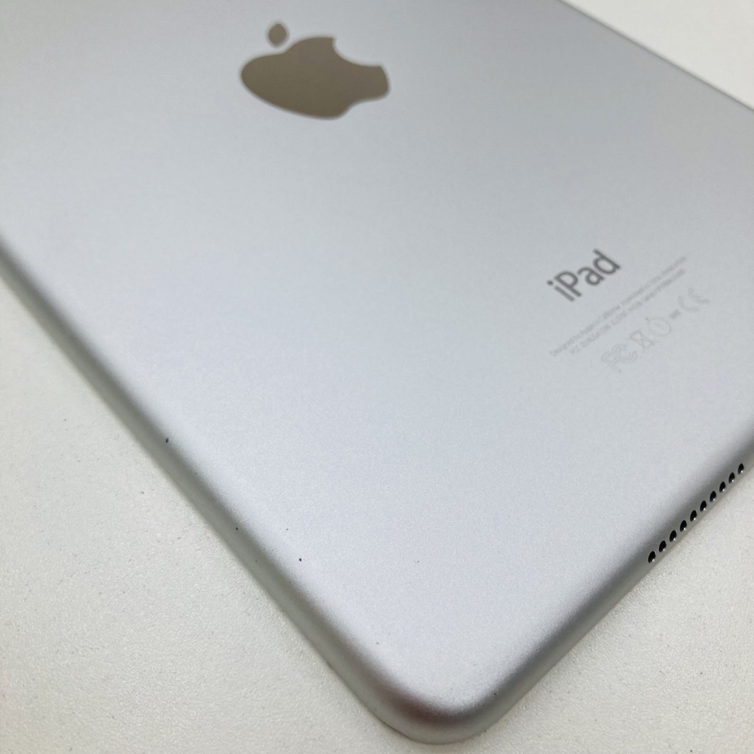 iPad(アイパッド)のApple iPad mini 4/128GB Wi-Fiモデルアイパッド スマホ/家電/カメラのPC/タブレット(タブレット)の商品写真